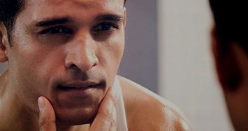  How to Shave With Acne